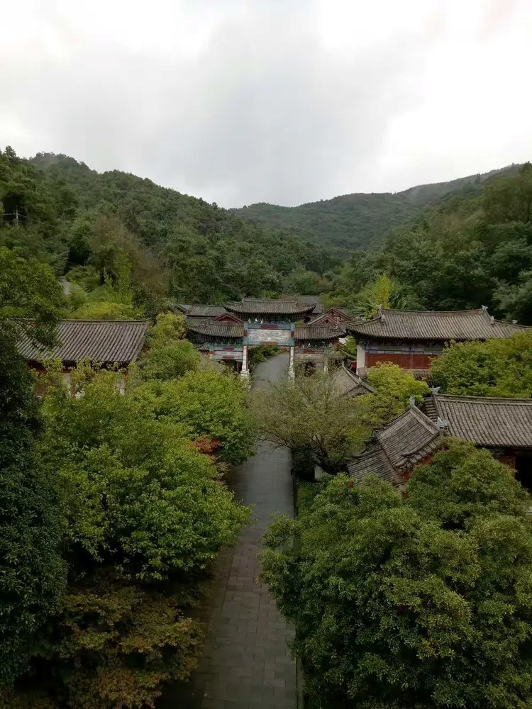 曲靖翠山影视城：穿越古今的绝佳去处
