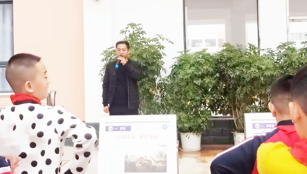 【北岸简讯2020年第39期：北岸小学、太和派出所联合举行防拐、反恐、禁毒知识宣传活动】图3