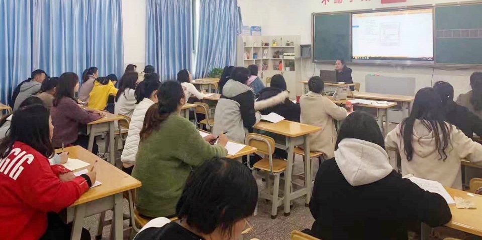 【抓好教师计算机培训 提高教师电子素养】图2