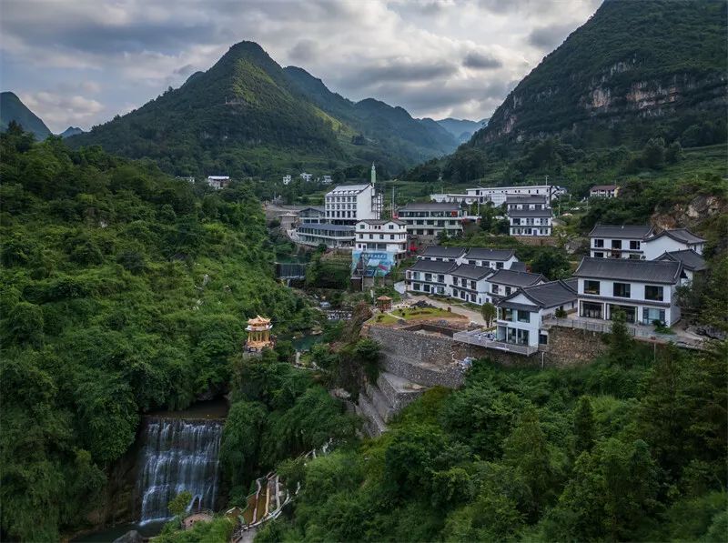 宣威市普立乡:“空中校车”带火峡谷旅游尼珠河景区多措并举促发展 | 游曲靖